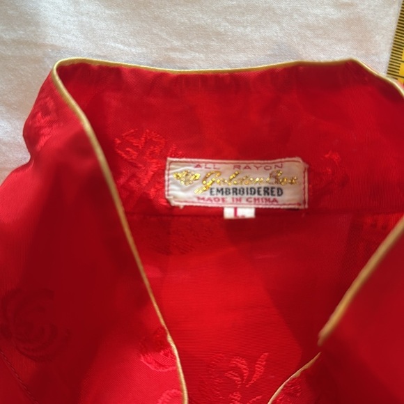 Vintage Chinese red pajamas with embroidery. - Picture 10 of 14